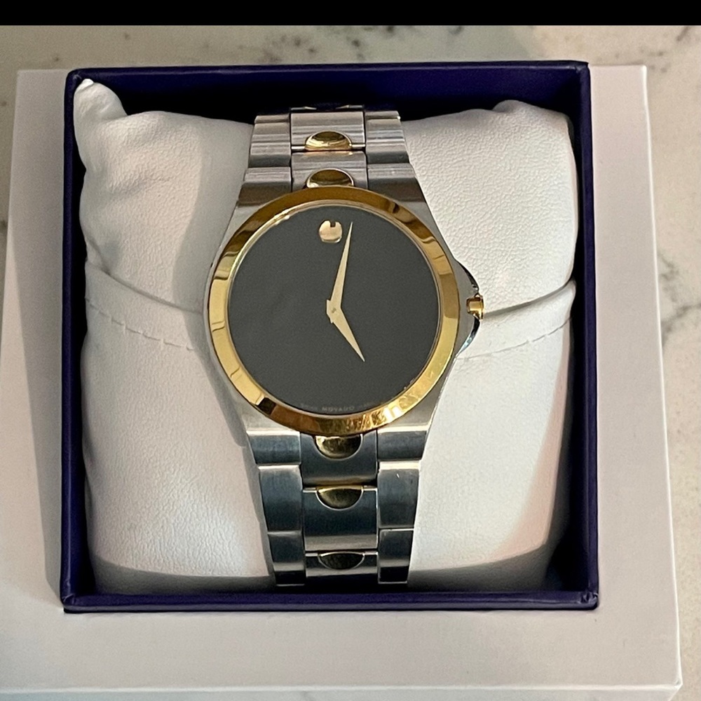 Movado Men's Black Dial Stainless Steel Bracelet Swiss Quartz Watch